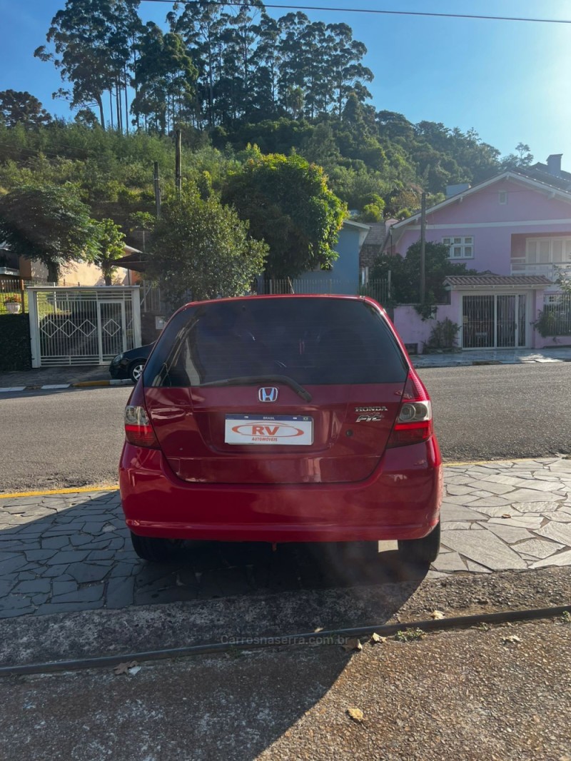 FIT 1.4 LXL 16V FLEX 4P MANUAL - 2005 - CARLOS BARBOSA