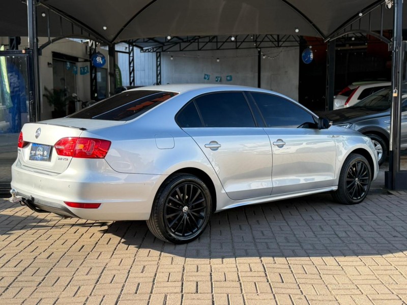 JETTA 2.0 TSI HIGHLINE 200CV GASOLINA 4P TIPTRONIC - 2011 - LAGOA VERMELHA