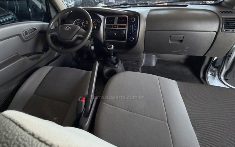 HR 2.5 LONGO COM CAÇAMBA 4X2 16V 130CV TURBO INTERCOOLER DIESEL 2P MANUAL - 2021 - PAROBé