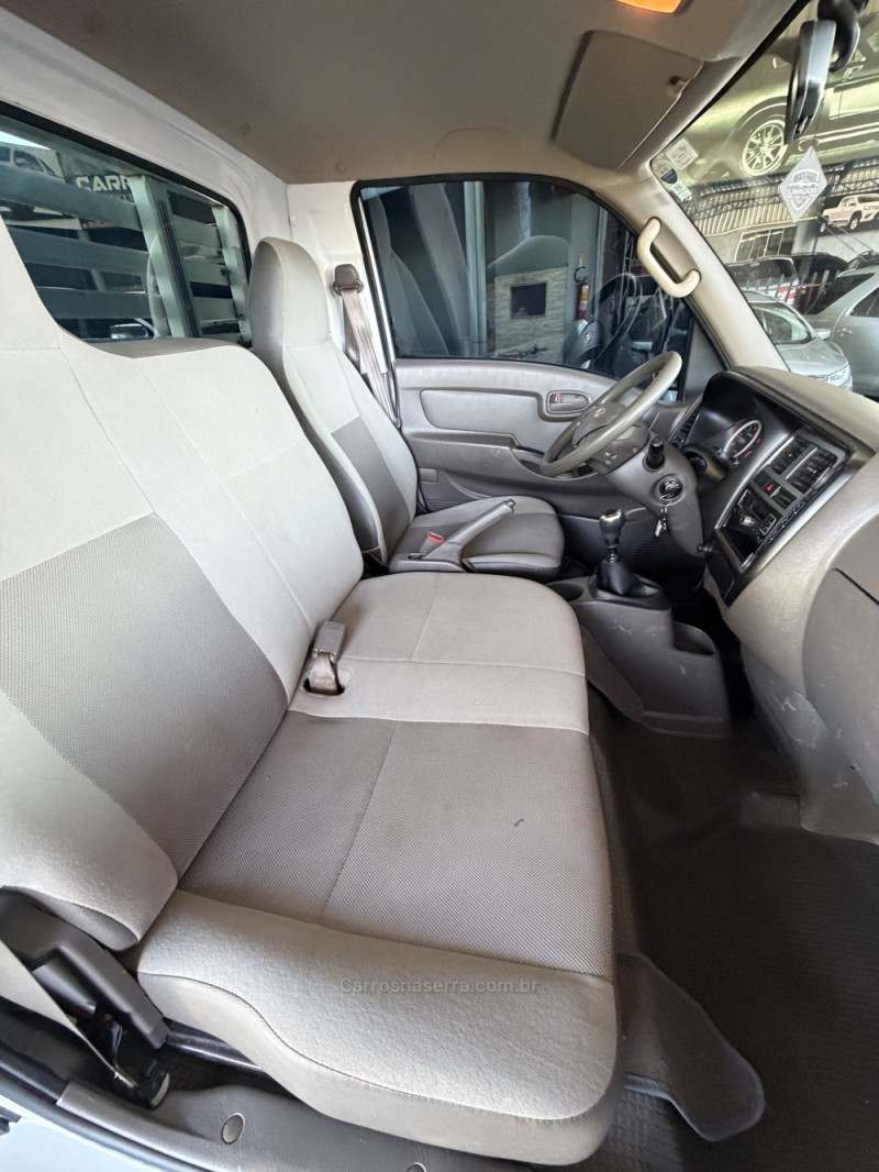 HR 2.5 LONGO COM CAÇAMBA 4X2 16V 130CV TURBO INTERCOOLER DIESEL 2P MANUAL - 2021 - PAROBé