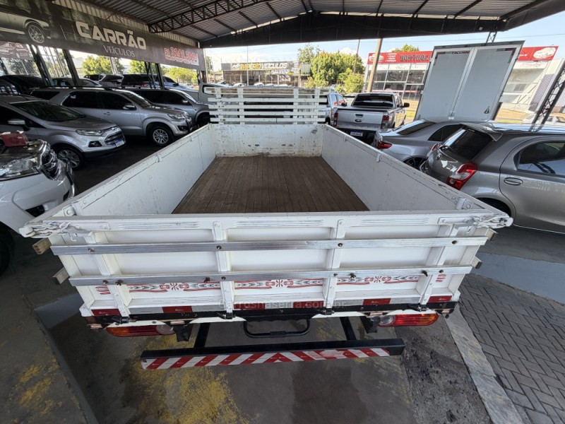 HR 2.5 LONGO COM CAÇAMBA 4X2 16V 130CV TURBO INTERCOOLER DIESEL 2P MANUAL - 2021 - PAROBé