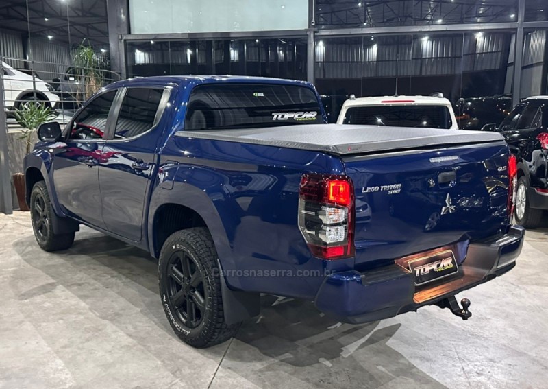 L200 TRITON 2.4 16V TURBO DIESEL SPORT GLS CD 4P 4X4 AUTOMÁTICA - 2022 - CAMPO BOM