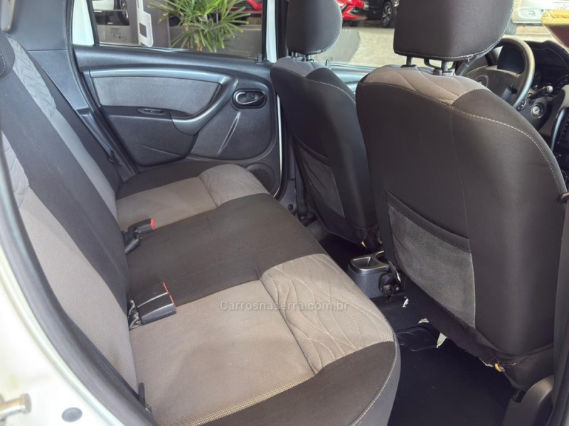 DUSTER 2.0 TECH ROAD 4X2 16V FLEX 4P MANUAL - 2014 - CAMPO BOM