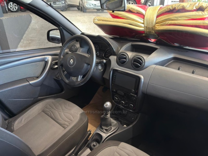 DUSTER 2.0 TECH ROAD 4X2 16V FLEX 4P MANUAL - 2014 - CAMPO BOM