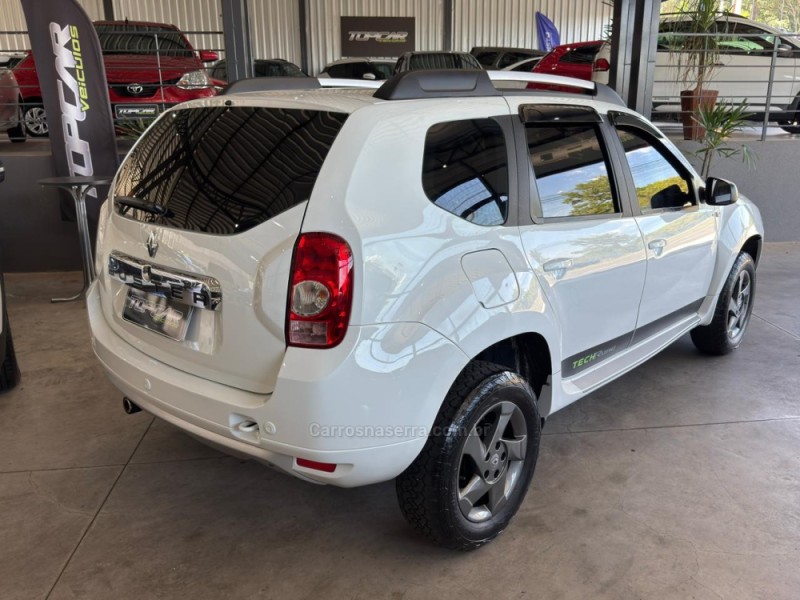 DUSTER 2.0 TECH ROAD 4X2 16V FLEX 4P MANUAL - 2014 - CAMPO BOM
