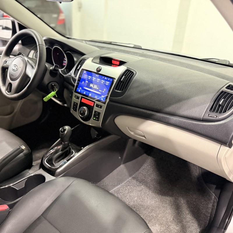 CERATO 1.6 EX3 SEDAN 16V GASOLINA 4P AUTOMÁTICO - 2011 - NOVO HAMBURGO