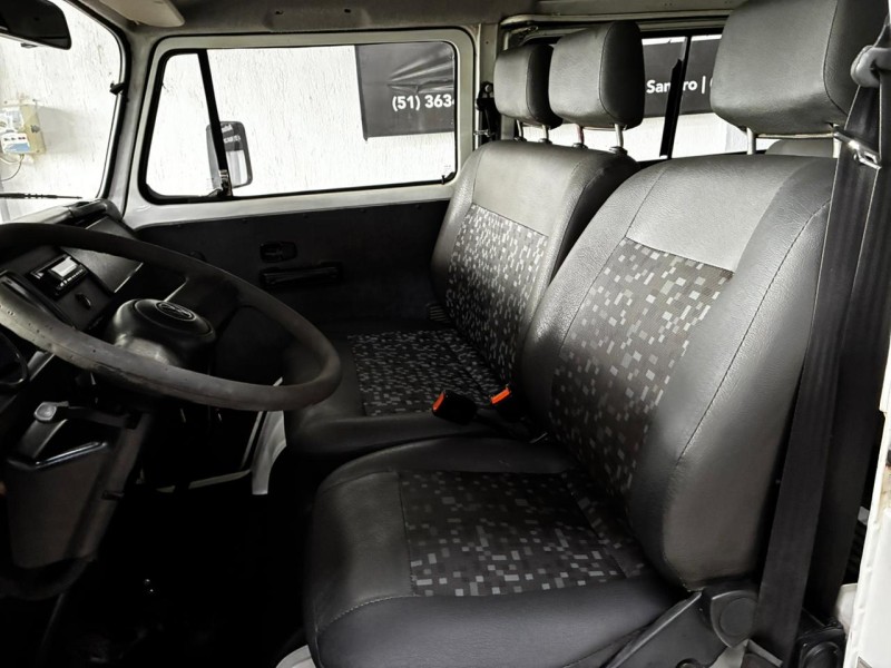 KOMBI 1.6 MI STD 8V GASOLINA 3P MANUAL - 2010 - BOM PRINCíPIO