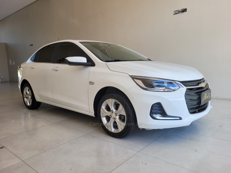 ONIX 1.0	PREMIER II PLUS 12V TURBO FLEX 4P AUTOMÁTICO - 2020 - CANELA