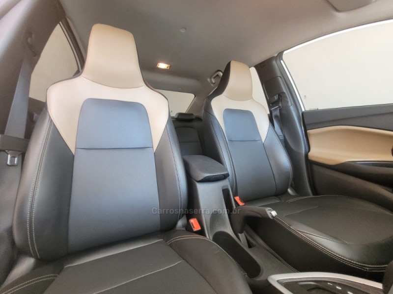 ONIX 1.0	PREMIER II PLUS 12V TURBO FLEX 4P AUTOMÁTICO - 2020 - CANELA