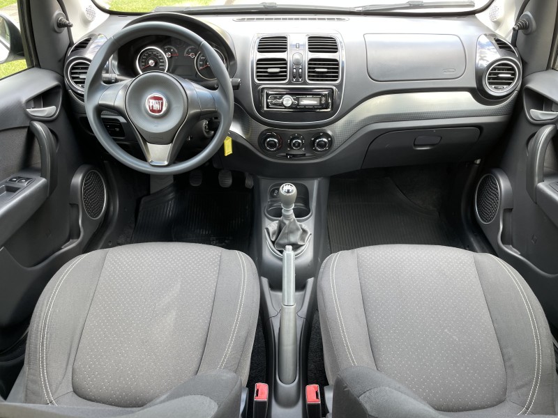 GRAND SIENA 1.4 MPI ATTRACTIVE 8V FLEX 4P MANUAL - 2015 - CAXIAS DO SUL