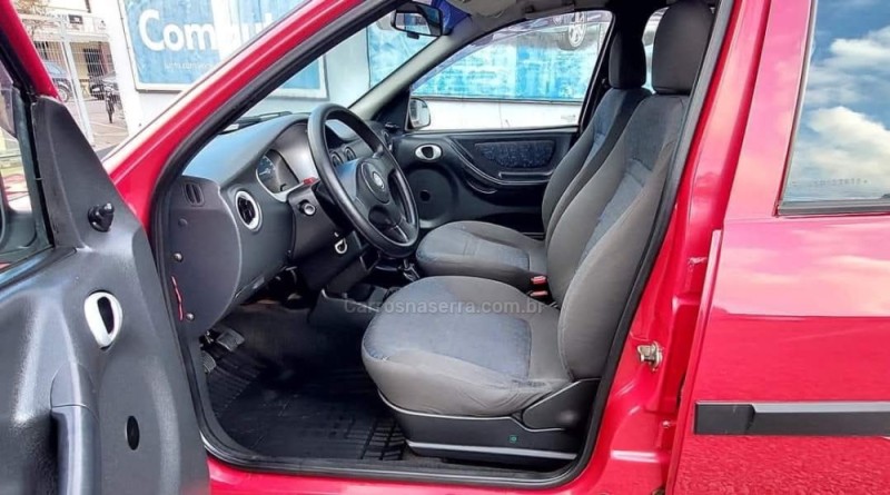 CELTA 1.0 MPFI VHC SUPER 8V GASOLINA 4P MANUAL - 2005 - SALVADOR DO SUL