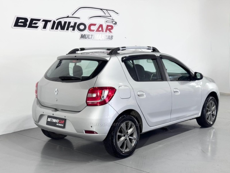 SANDERO 1.6 DYNAMIQUE 8V FLEX 4P MANUAL - 2015 - ESTâNCIA VELHA