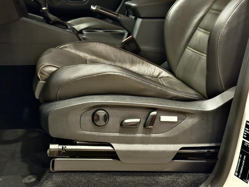 AMAROK 2.0 HIGHLINE 4X4 CD 16V TURBO INTERCOOLER DIESEL 4P AUTOMÁTICO - 2018 - CAXIAS DO SUL