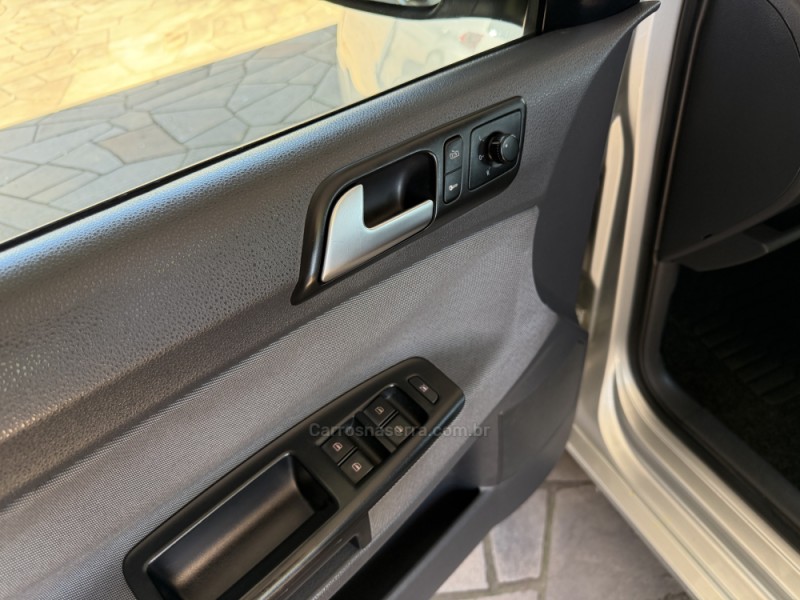 POLO 1.6 MI 8V TOTAL FLEX 4P MANUAL - 2012 - NOVA PRATA