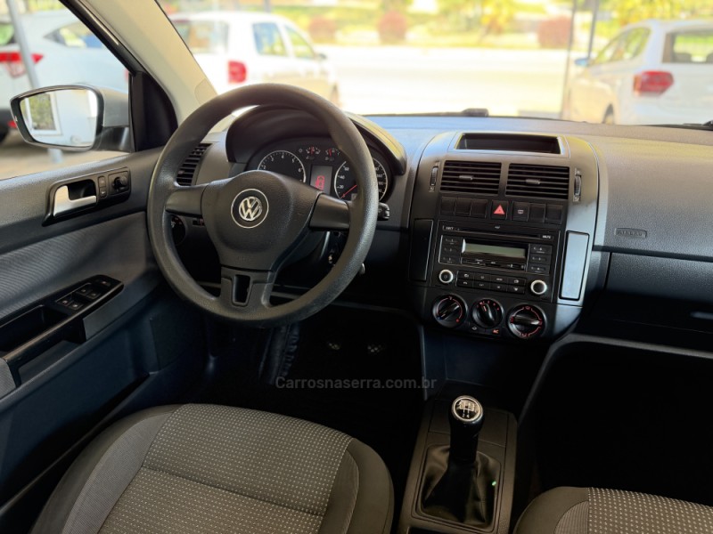 POLO 1.6 MI 8V TOTAL FLEX 4P MANUAL - 2012 - NOVA PRATA