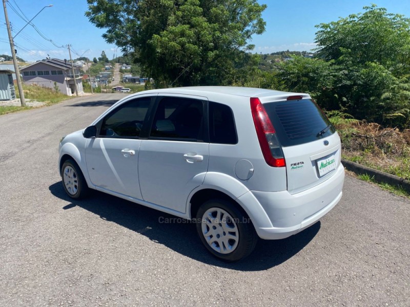 FIESTA 1.6 ROCAM SE 8V FLEX 4P MANUAL - 2014 - FLORES DA CUNHA