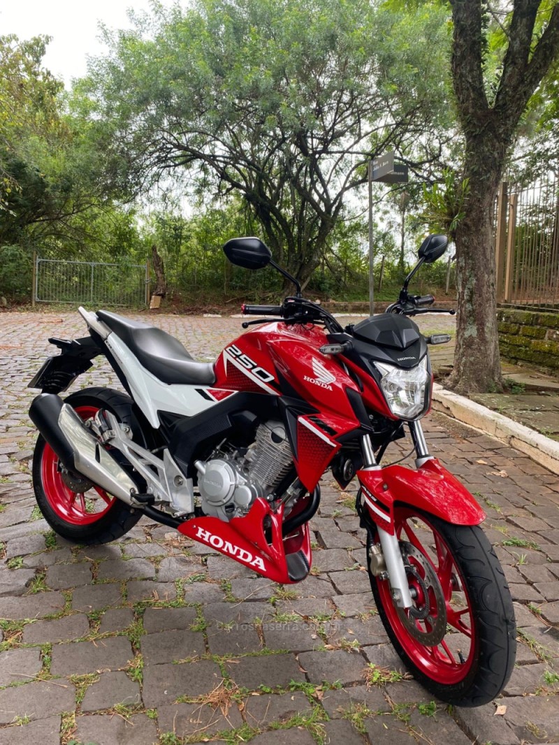 cb 250f twister  2022 lajeado