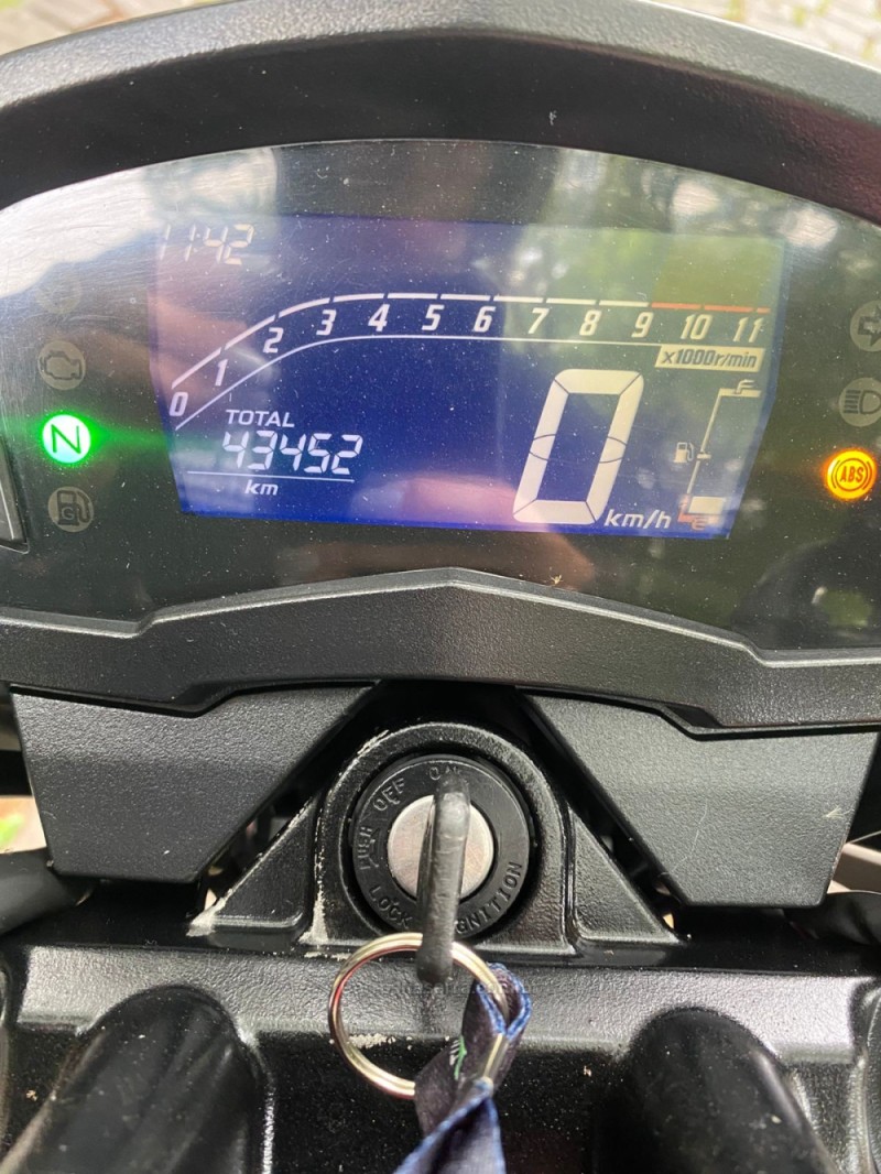 CB 250F TWISTER  - 2022 - LAJEADO