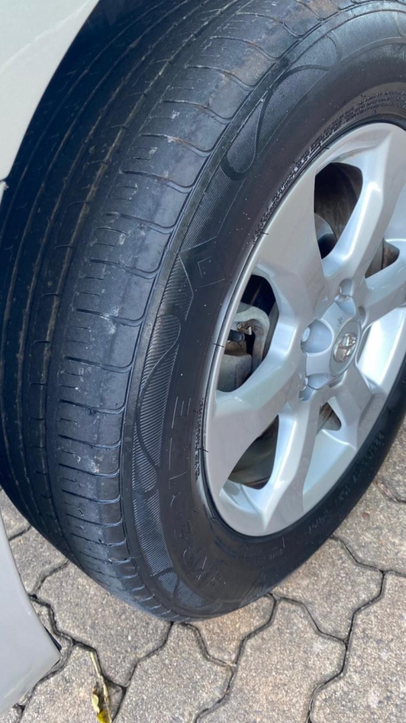 RAV4 2.0 4X2 16V GASOLINA 4P AUTOMÁTICO - 2011 - IVOTI