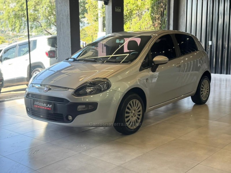 PUNTO 1.4 ATTRACTIVE ITALIA 8V FLEX 4P MANUAL - 2013 - DOIS IRMãOS