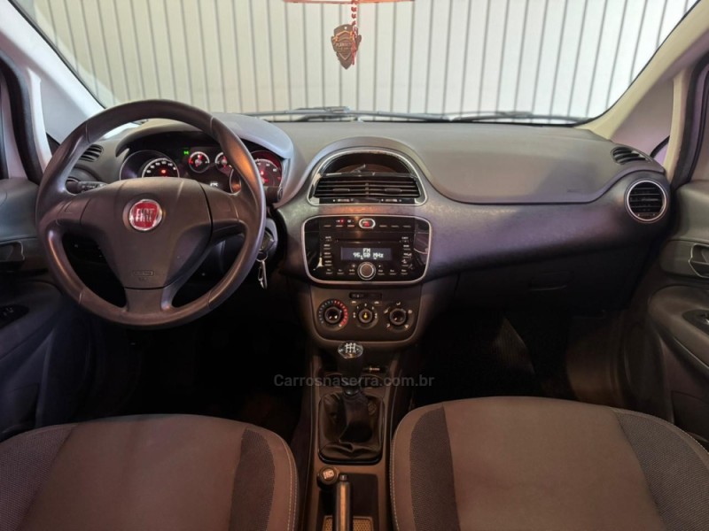 PUNTO 1.4 ATTRACTIVE ITALIA 8V FLEX 4P MANUAL - 2013 - DOIS IRMãOS