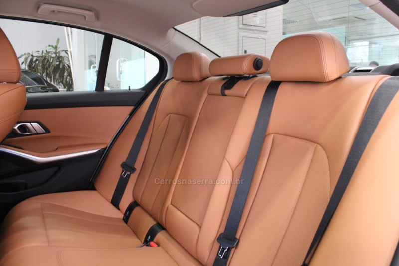 320I 2.0 GP 16V TURBO ACTIVE FLEX 4P AUTOMÁTICO - 2023 - CAXIAS DO SUL