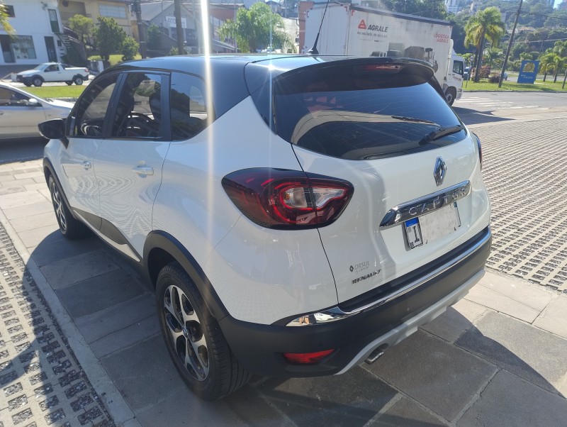 CAPTUR 1.6 16V FLEX INTENSE AUTOMÁTICO - 2019 - CAXIAS DO SUL