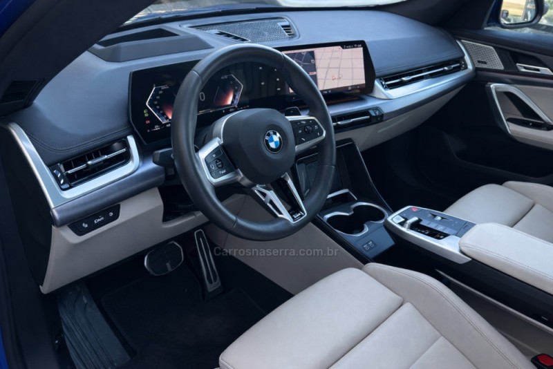 X1 2.0 16V TURBO ACTIVEFLEX SDRIVE20I M SPORT 4P AUTOMÁTICO - 2024 - GUAPORé