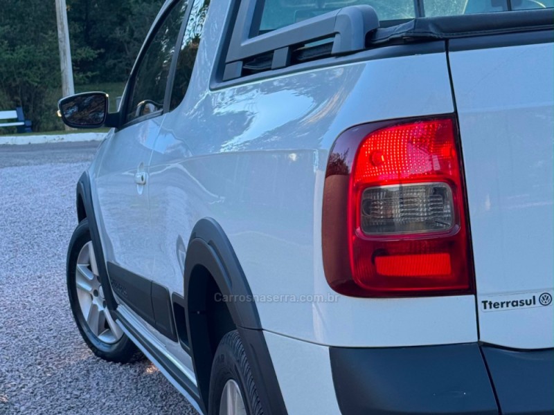 SAVEIRO 1.6 CROSS CE 8V FLEX 2P MANUAL - 2011 - NOVA PRATA