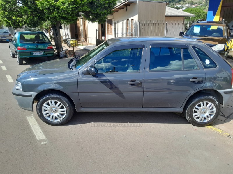 GOL 1.0 MI CITY 8V GASOLINA 4P MANUAL G.III - 2004 - NOVA PRATA