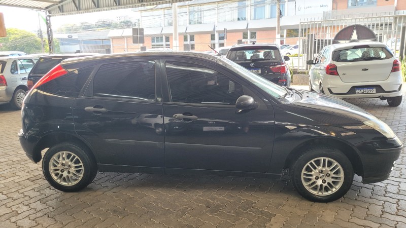 FOCUS 1.6 8V GASOLINA 4P MANUAL - 2009 - GARIBALDI