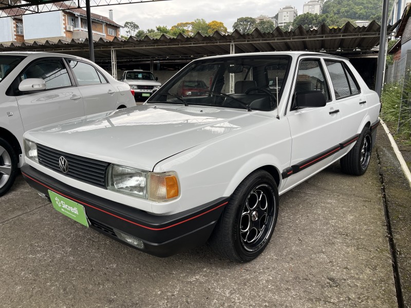 voyage 1.8 gl 8v gasolina 4p manual 1995 garibaldi