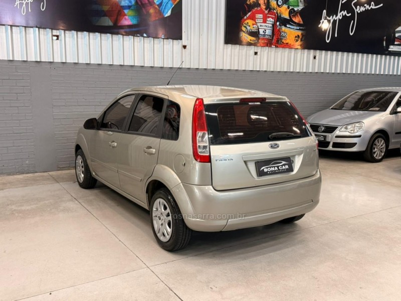 FIESTA 1.6 MPI HATCH 8V FLEX 4P MANUAL - 2008 - CAXIAS DO SUL