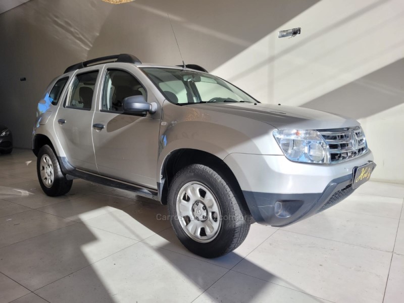DUSTER 1.6 EXPRESSION 4X2 16V FLEX 4P MANUAL - 2015 - CANELA
