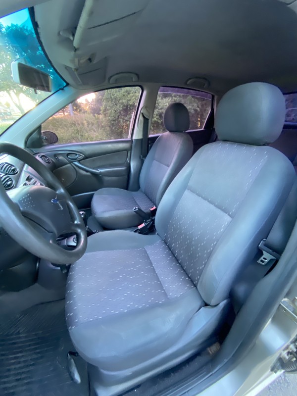 FOCUS 1.6 SE 8V FLEX 4P MANUAL - 2004 - CAXIAS DO SUL