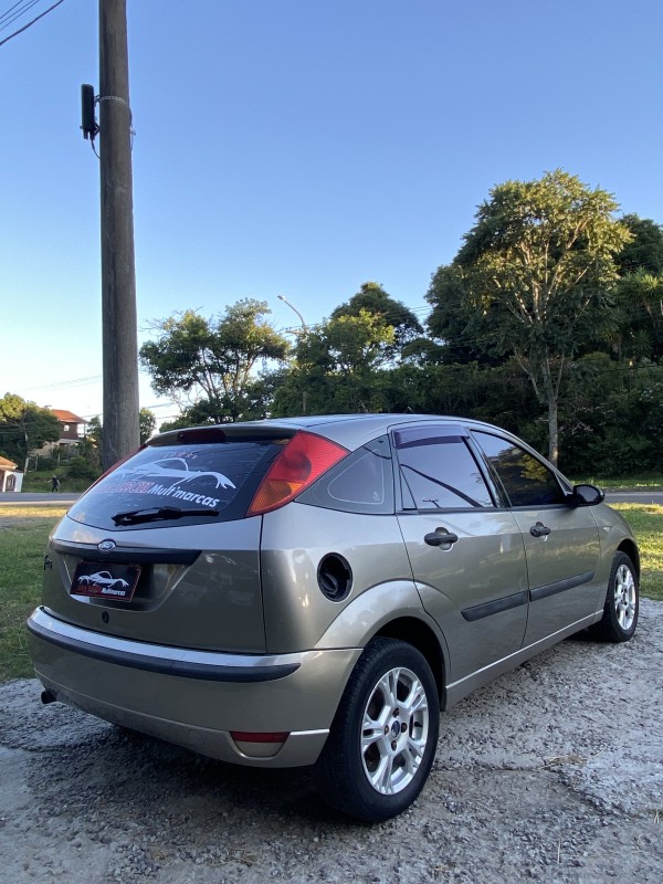 FOCUS 1.6 SE 8V FLEX 4P MANUAL - 2004 - CAXIAS DO SUL
