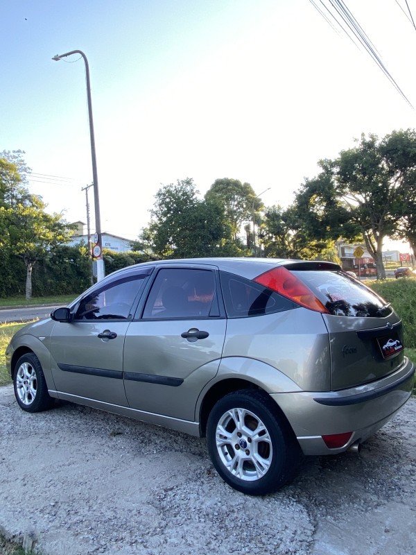 FOCUS 1.6 SE 8V FLEX 4P MANUAL - 2004 - CAXIAS DO SUL