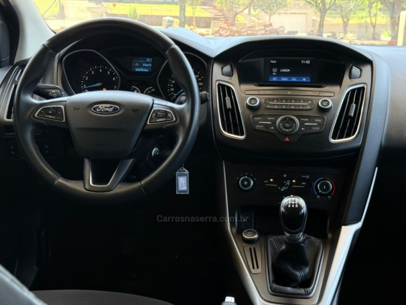 FOCUS 1.6 SE 8V FLEX 4P MANUAL - 2018 - LAGOA VERMELHA