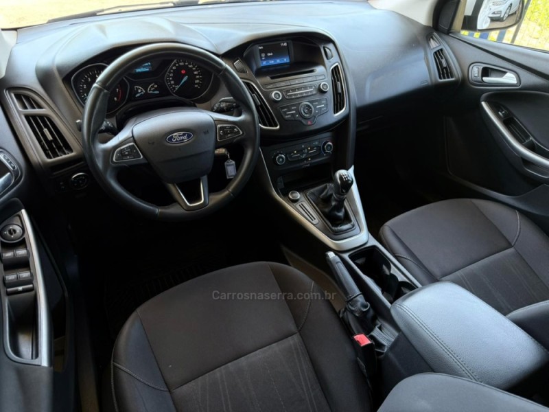 FOCUS 1.6 SE 8V FLEX 4P MANUAL - 2018 - LAGOA VERMELHA