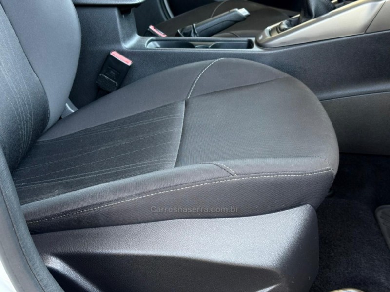 FOCUS 1.6 SE 8V FLEX 4P MANUAL - 2018 - LAGOA VERMELHA