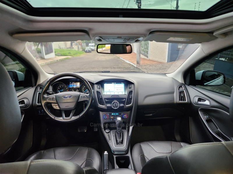 FOCUS 2.0 TITANIUM FASTBACK 16V FLEX 4P AUTOMÁTICO - 2017 - MONTENEGRO