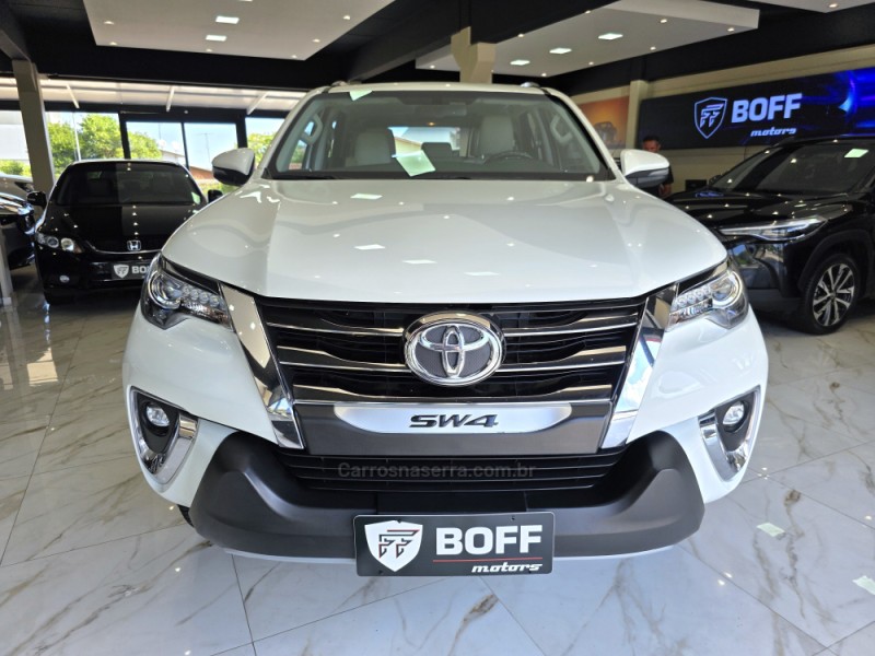 HILUX SW4 2.8 4X4 DIAMOND 16V TURBO DIESEL 4P 7 LUGARES AUTOMATICO - 2019 - CAXIAS DO SUL