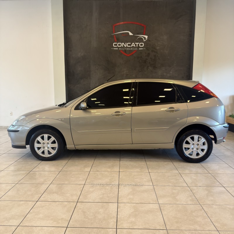FOCUS 1.6 GLX 8V FLEX 4P MANUAL - 2009 - FARROUPILHA