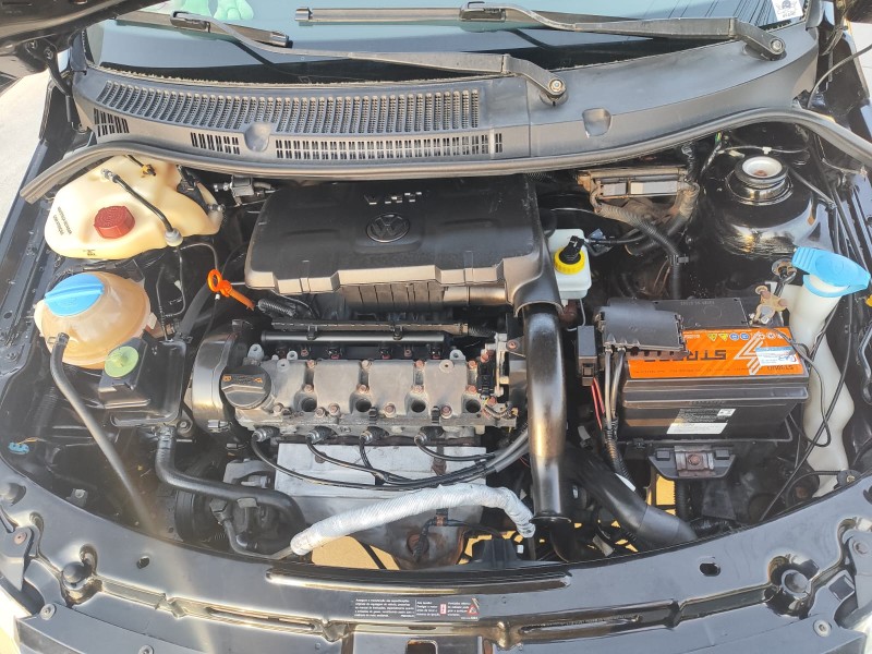 VOYAGE 1.0 MI 8V FLEX 4P MANUAL - 2011 - FARROUPILHA