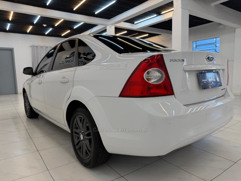 FOCUS 2.0 GLX SEDAN 16V GASOLINA 4P AUTOMÁTICO - 2013 - BOM RETIRO DO SUL