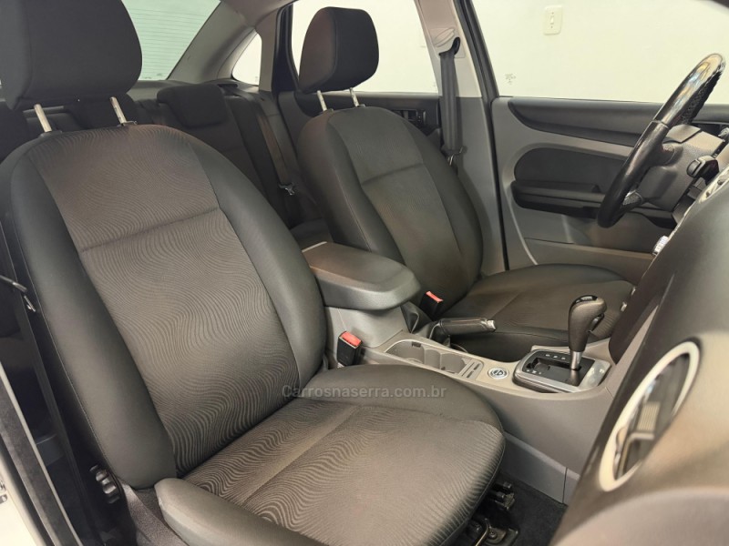 FOCUS 2.0 GLX SEDAN 16V GASOLINA 4P AUTOMÁTICO - 2013 - BOM RETIRO DO SUL
