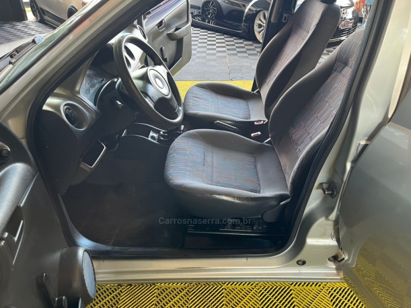 CELTA 1.0 MPFI LIFE 8V FLEX 4P MANUAL - 2011 - CAXIAS DO SUL