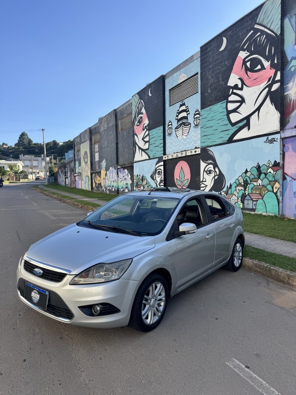 FOCUS 2.0 GHIA 16V GASOLINA 4P AUTOMÁTICO - 2009 - CAXIAS DO SUL