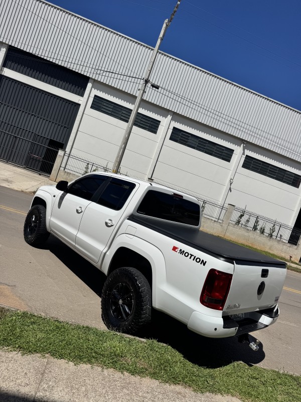 AMAROK 2.0 4X4 CD 16V TURBO INTERCOOLER DIESEL 4P MANUAL - 2016 - CAXIAS DO SUL