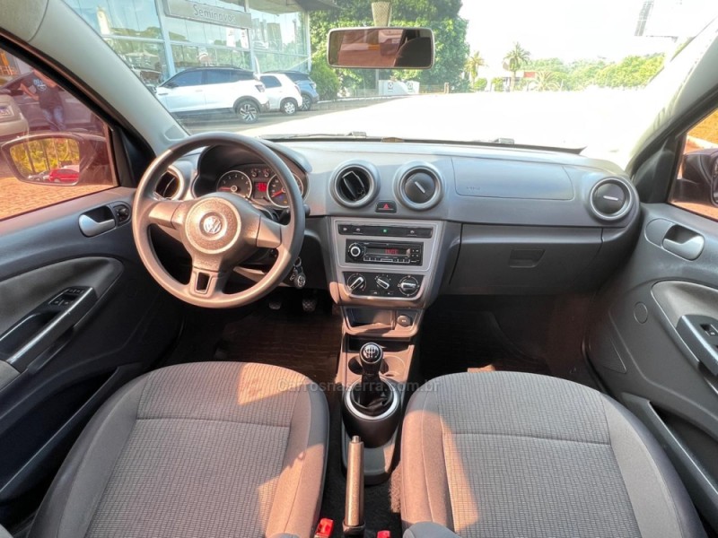 VOYAGE 1.0 MI CITY 8V FLEX 4P MANUAL - 2014 - NOVA PETRóPOLIS